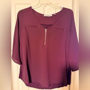 Women’s Plus 1X Tempted Hearts 3/4 sleeve Burgundy Shirt Tunic Length Zipper